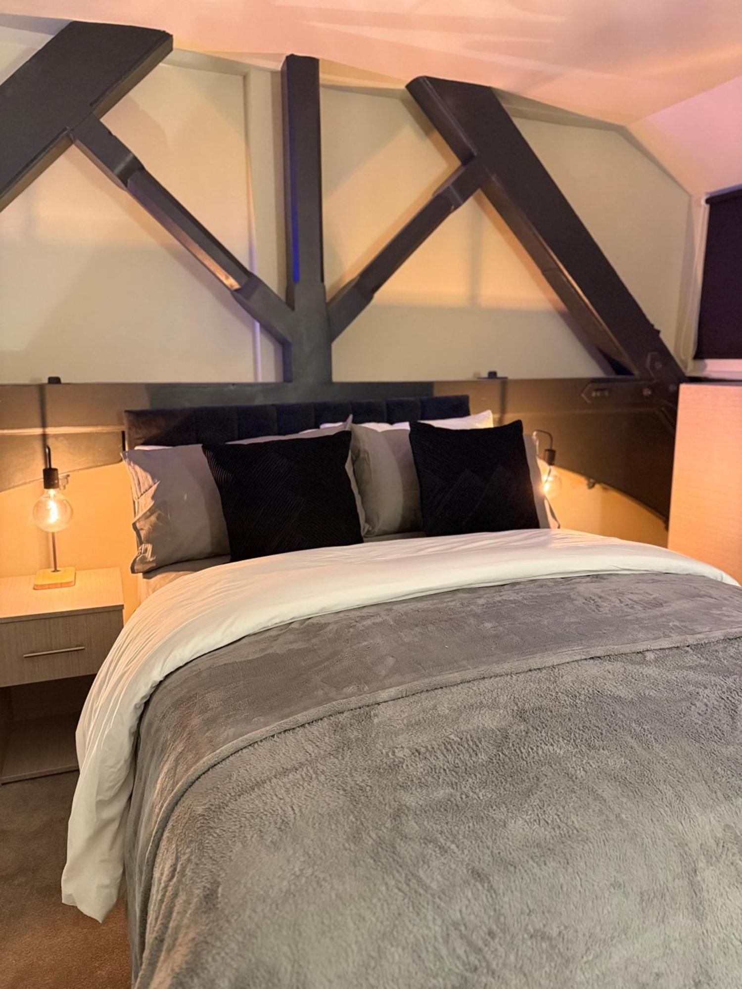 Cosy Mezzanine Apartment Leeds City Centre Kültér fotó