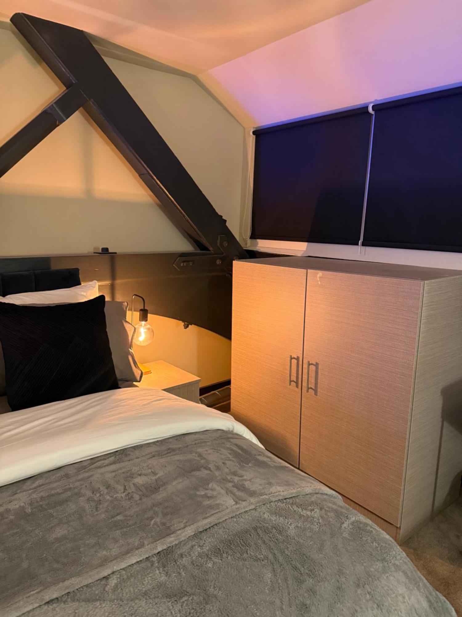 Cosy Mezzanine Apartment Leeds City Centre Kültér fotó