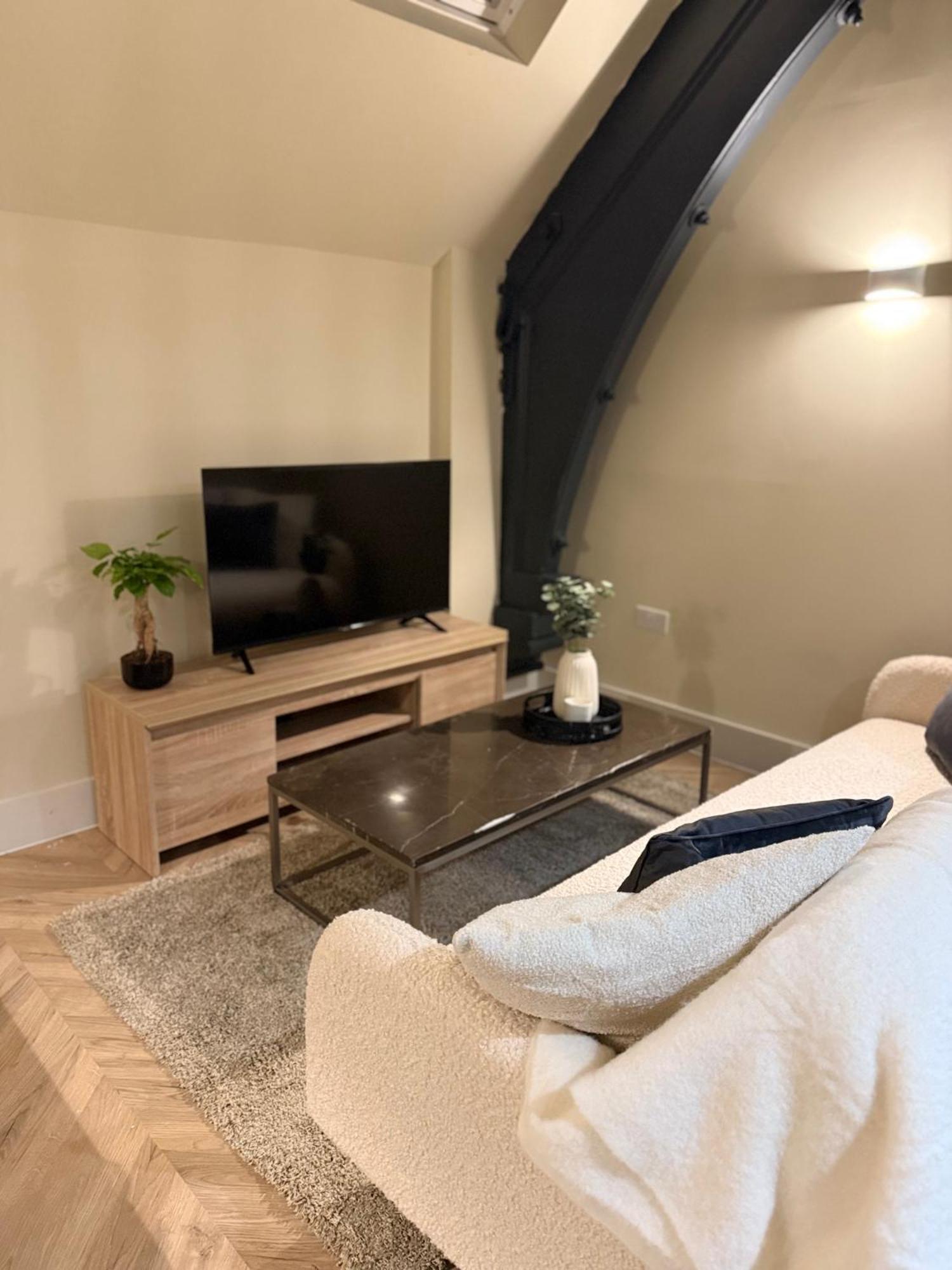 Cosy Mezzanine Apartment Leeds City Centre Kültér fotó